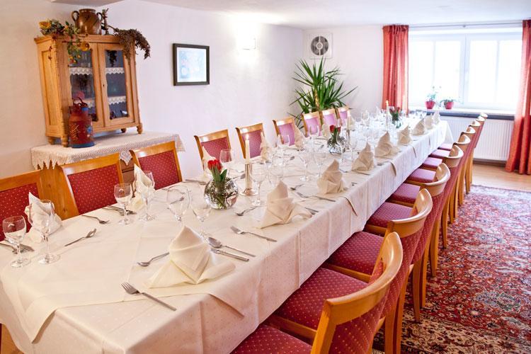 Hotel Wirtshaus Am Schloss Aicha vorm Wald ภายนอก รูปภาพ