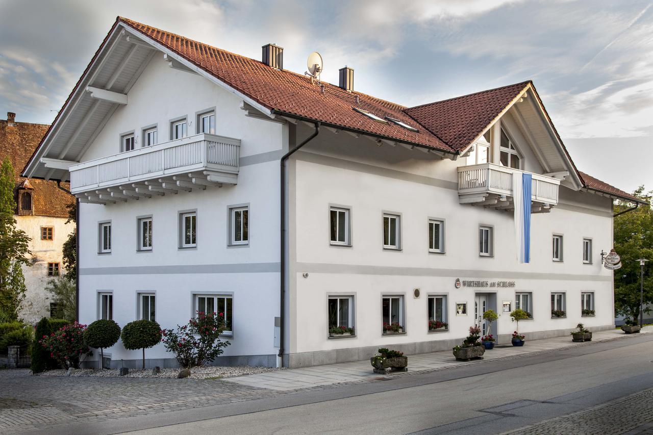 Hotel Wirtshaus Am Schloss Aicha vorm Wald ภายนอก รูปภาพ